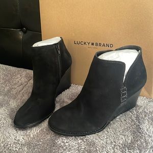 Lucky Brand Yimme Suede Wedge Booties
